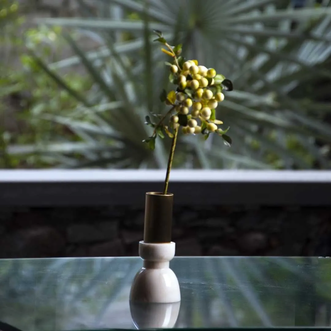 Bud Vase In Brass And Marble | Table Top Décor | Elegant | Sleek Design