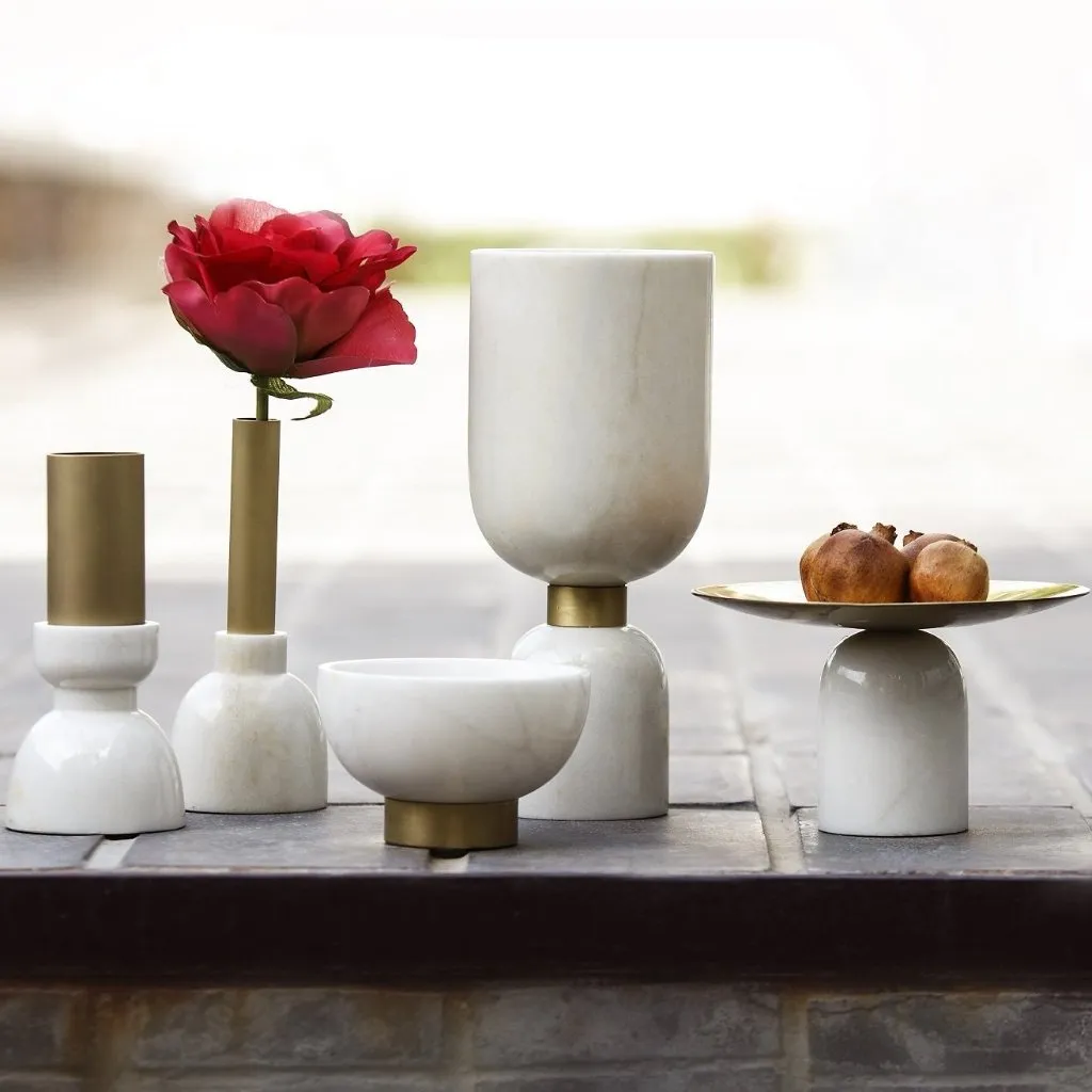 Bud Vase In Brass And Marble | Table Top Décor | Elegant | Sleek Design
