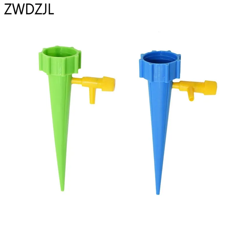 Drip irrigation system Plant Waterers DIY Automatic drip water spikes taper watering plants automatic houseplant watering 1pcs (random color)