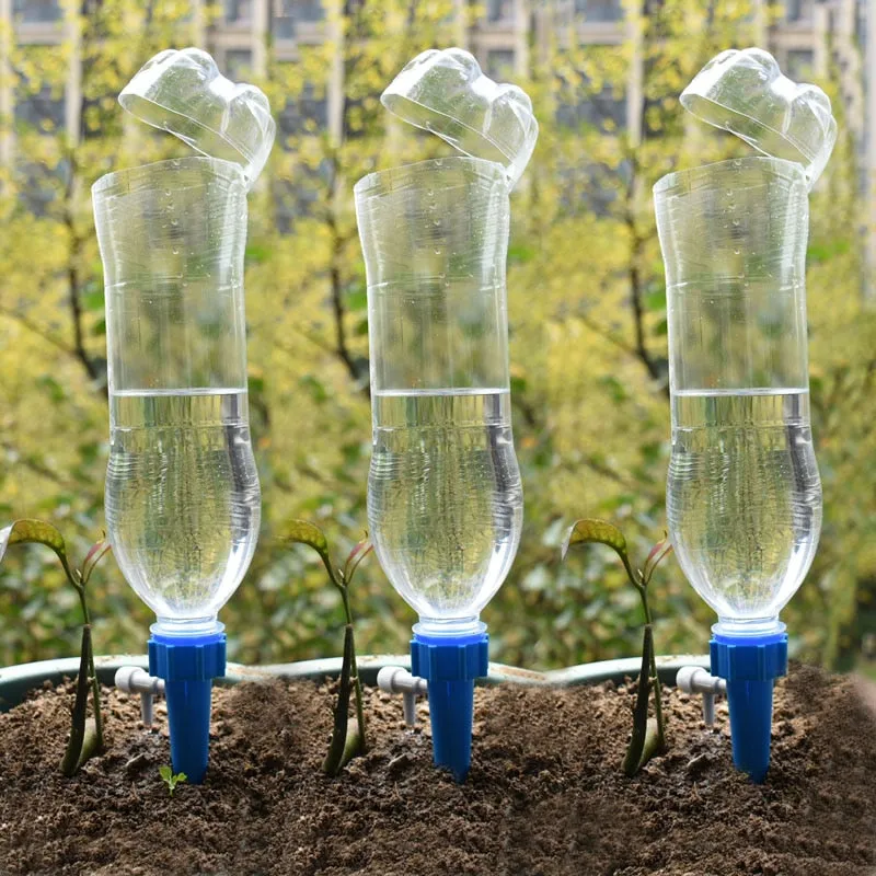 Drip irrigation system Plant Waterers DIY Automatic drip water spikes taper watering plants automatic houseplant watering 1pcs (random color)