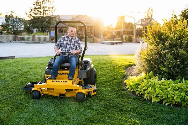 Hustler FasTrak SDX 60" Commercial Zero-Turn Mower w/ Kawasaki FX730 (23.5HP)