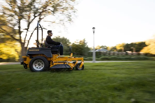 Hustler Super Z 72" Commercial Zero-Turn Mower w/ Kawasaki FX1000 EFI (38.5HP)