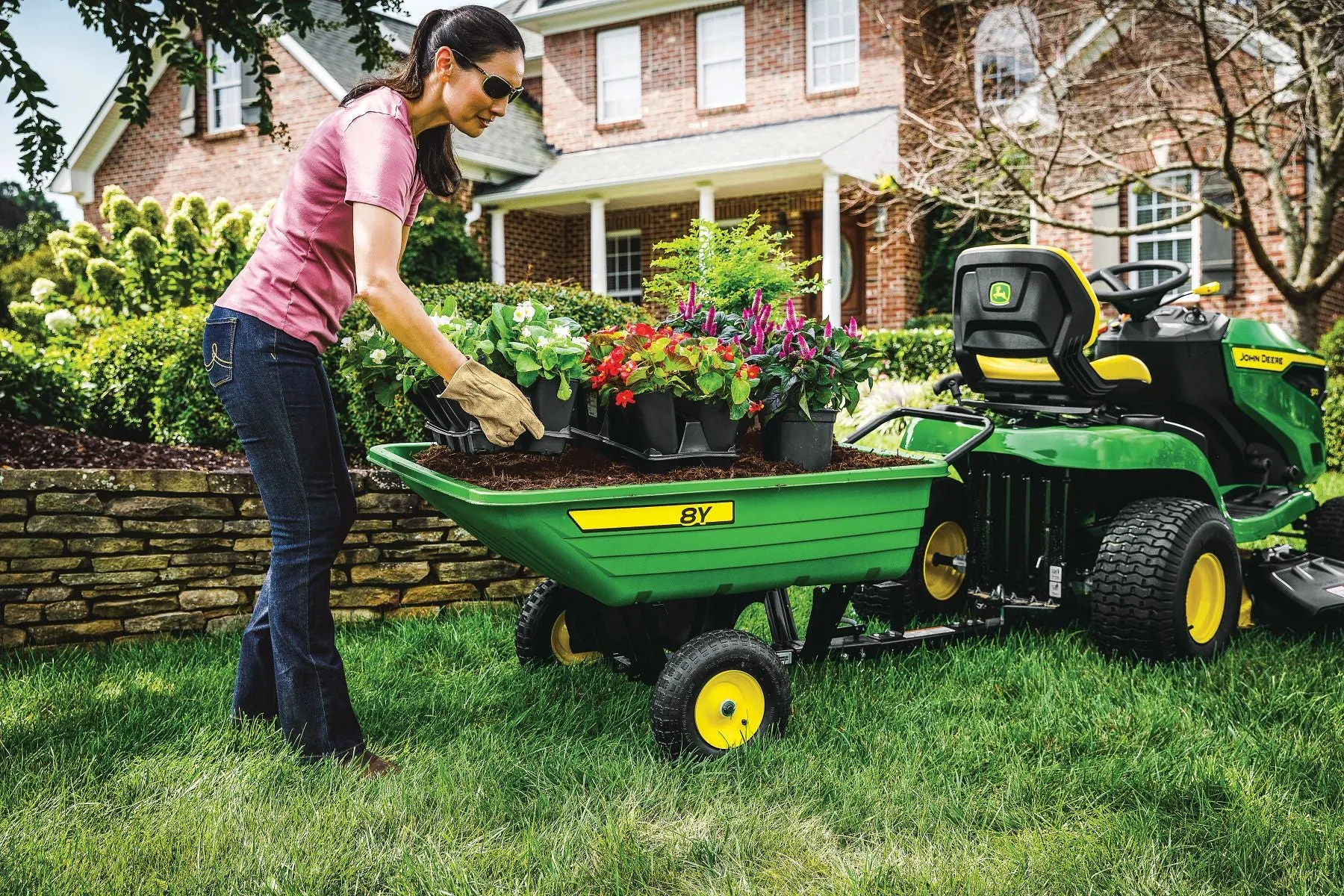 John Deere S110 19HP 42" Ride-on Mower