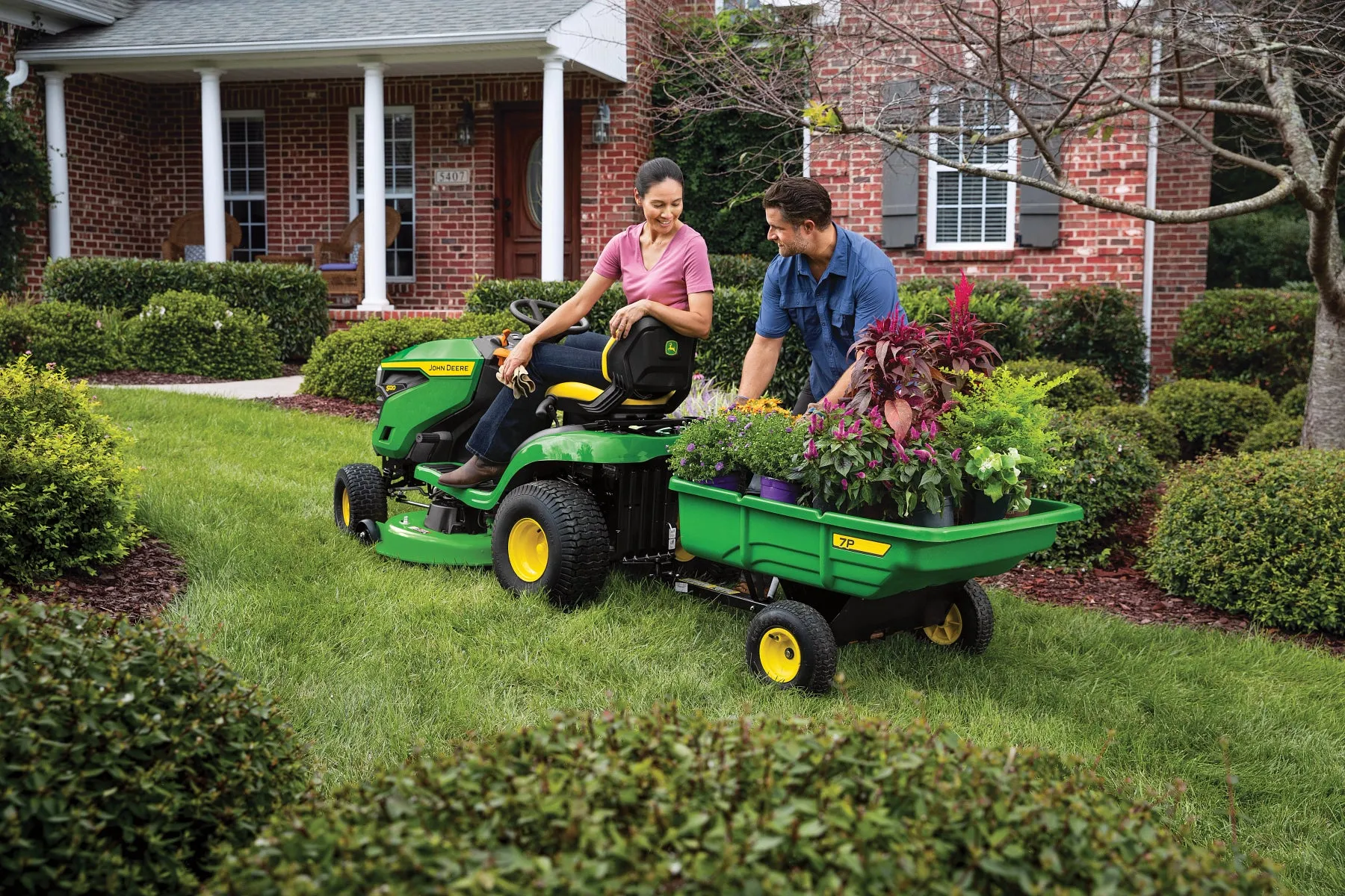 John Deere S120 22HP 42" Ride-on Mower