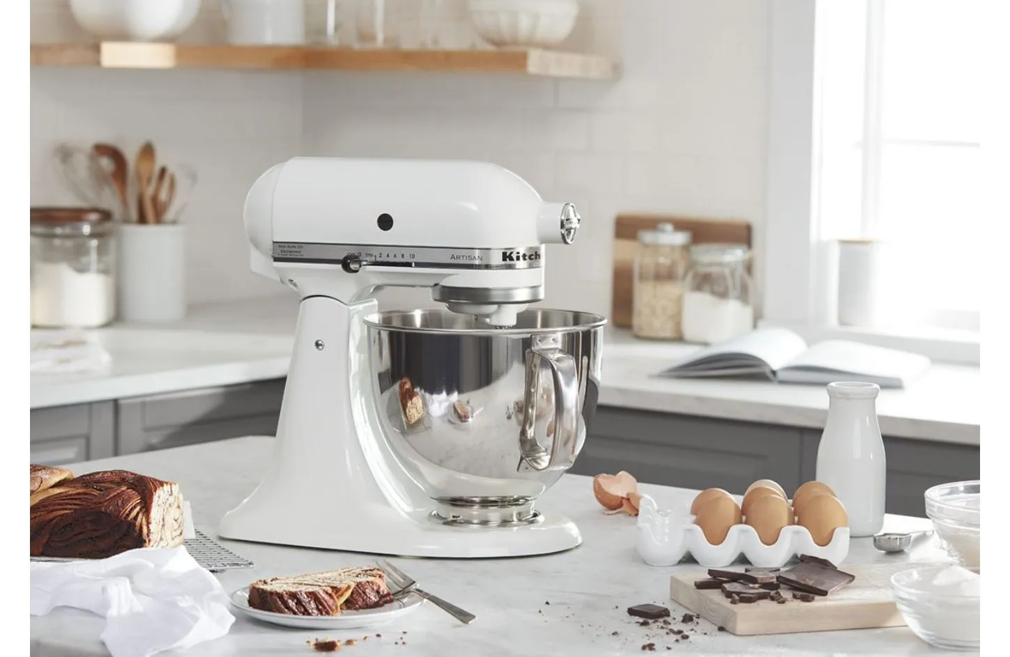 KitchenAid Artisan Series 5 Quart Tilt-Head Stand Mixer