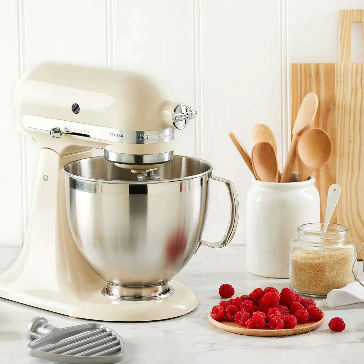 KitchenAid KSM195 Artisan Series Stand Mixer Almond Cream 4.8L