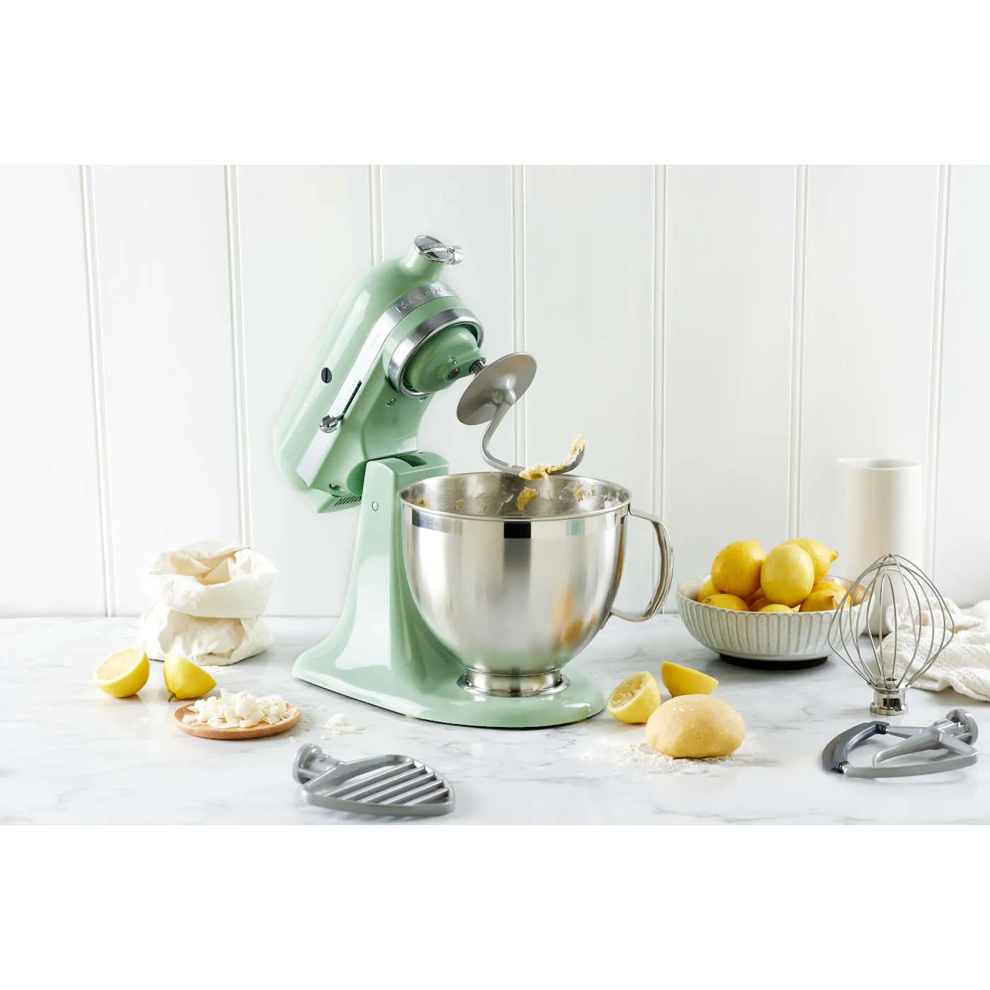 KitchenAid KSM195 Artisan Series Tilt-Head Stand Mixer with Premium Accessory Pistachio 4.8L