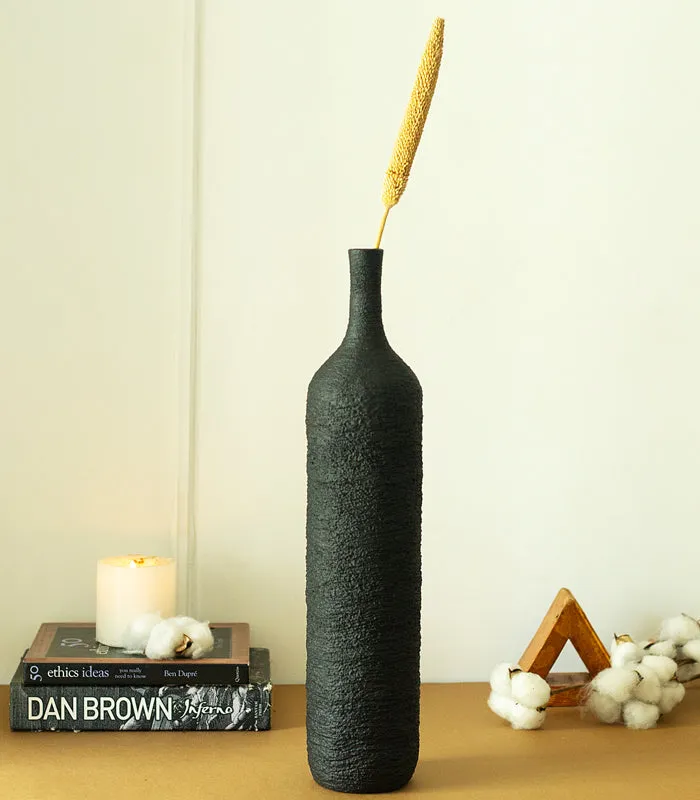 Spin Crust Black Vase