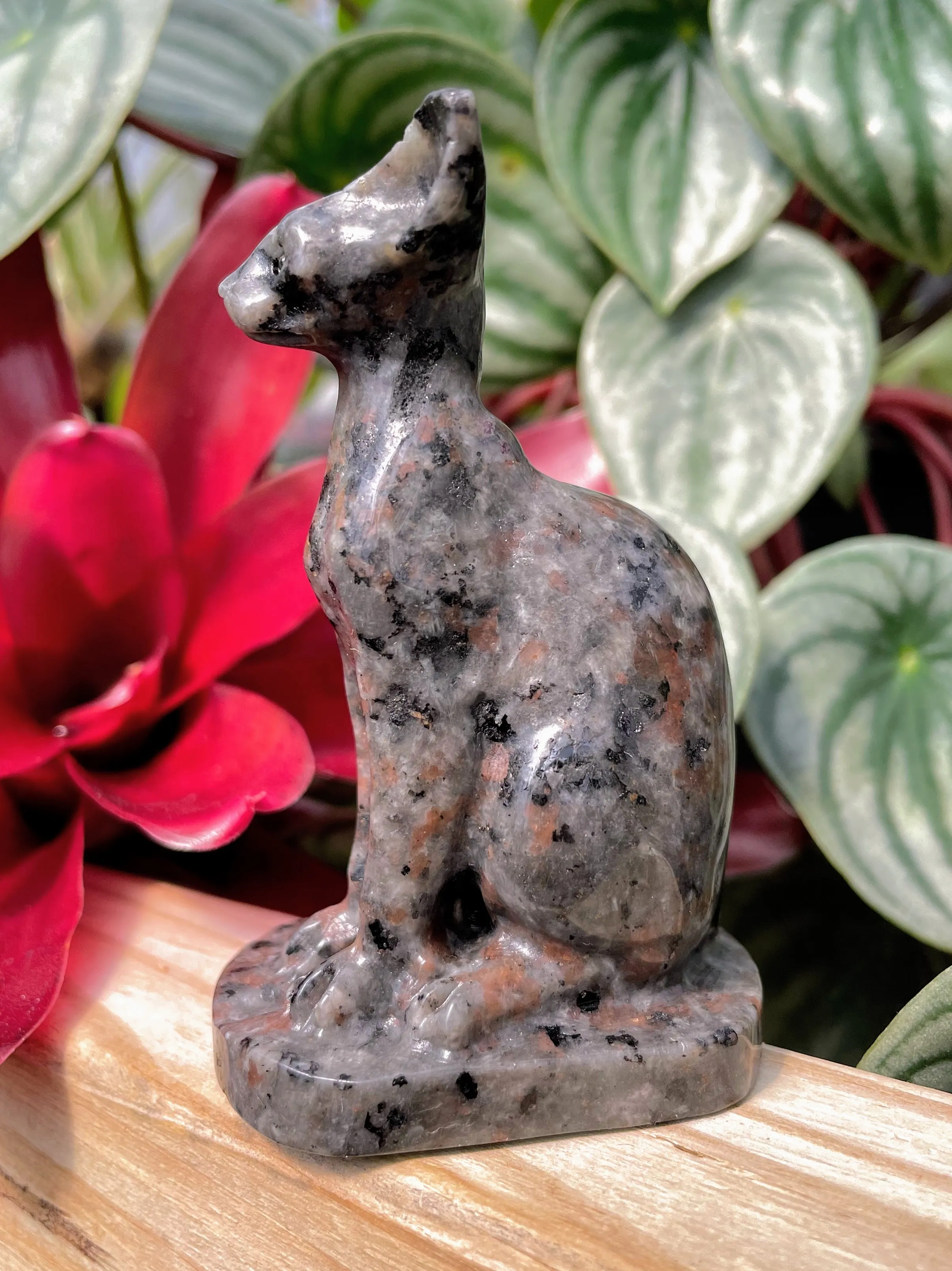 Yooperlite Bastet Cat Crystal Carving
